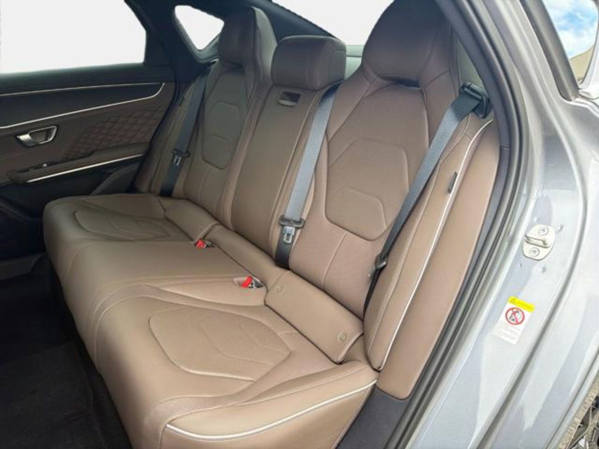Byd Han 85,4 kWh Executive (13)