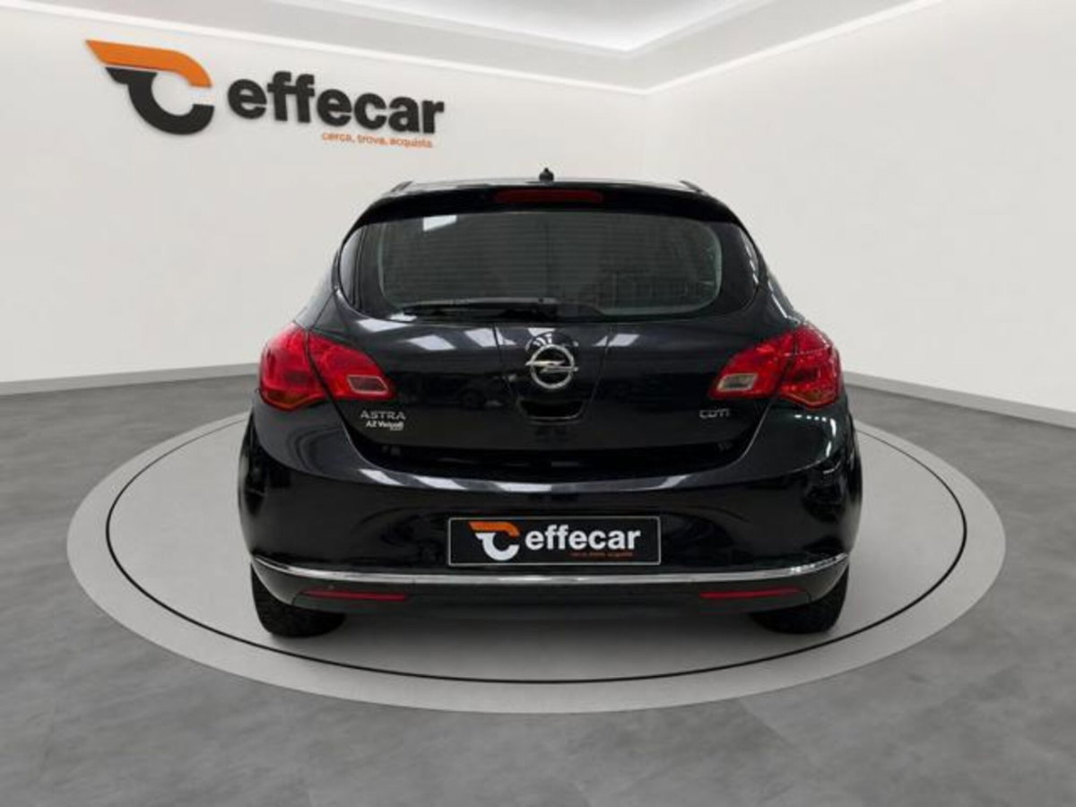 Opel Astra 1.7 CDTI 110CV 5 porte Cosmo (5)