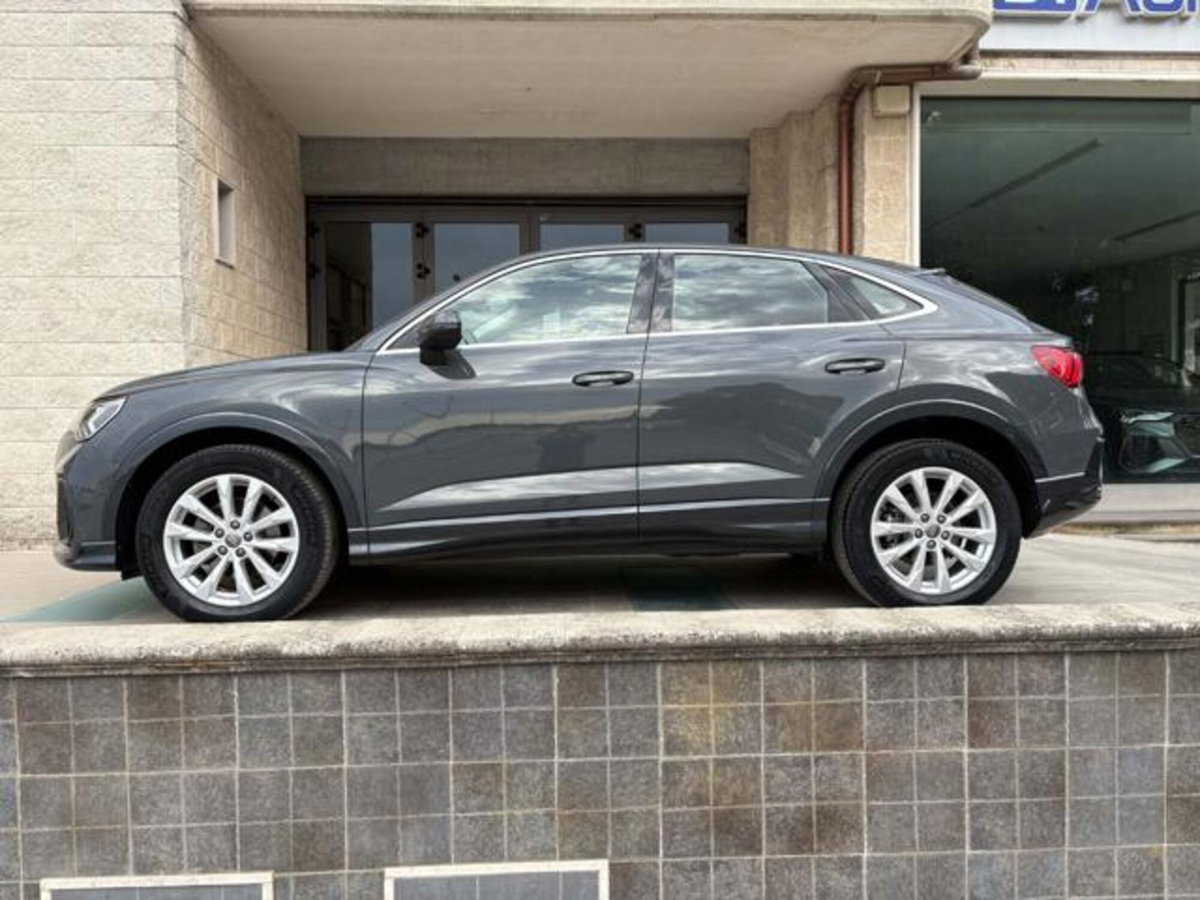 Audi Q3 Sportback 35 TDI quattro S tronic Business Plus (8)