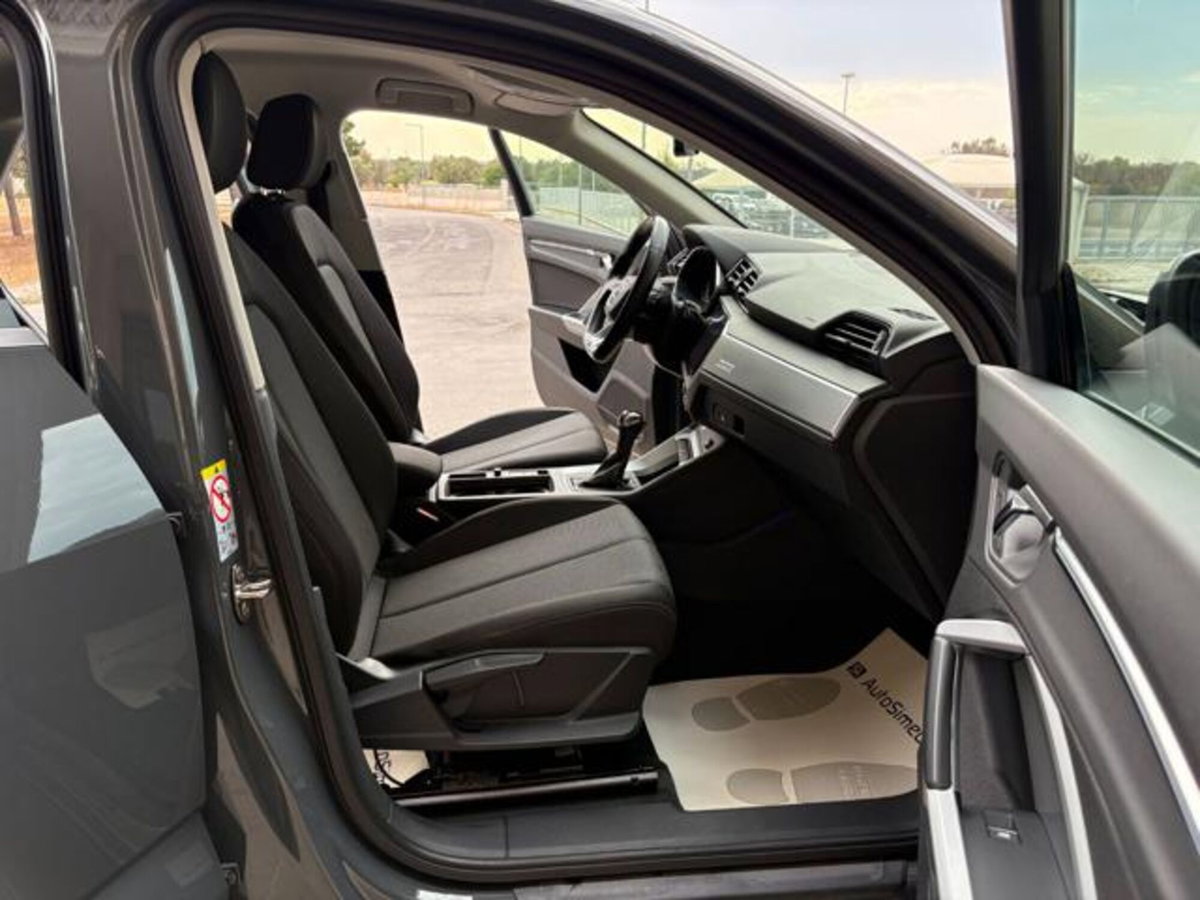 Audi Q3 Sportback 35 TDI quattro S tronic Business Plus (9)