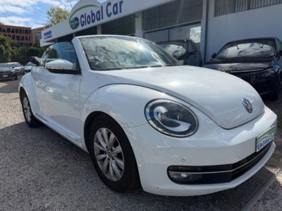 Volkswagen Maggiolino 1.6 TDI DSG Design usata
