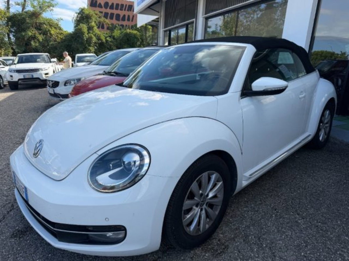 Volkswagen Maggiolino 1.6 TDI DSG Design (8)