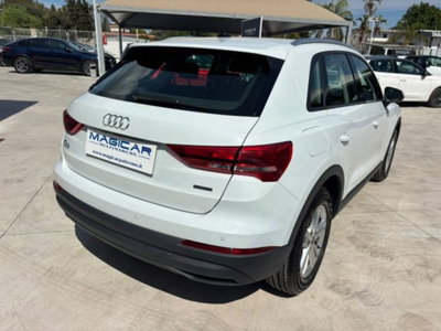 Audi Q3 35 TDI quattro S tronic Business (4)