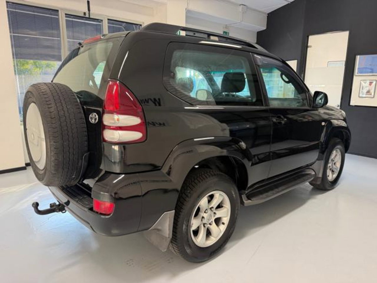 Toyota Land Cruiser D-4D 16V cat 3 porte Sol (4)