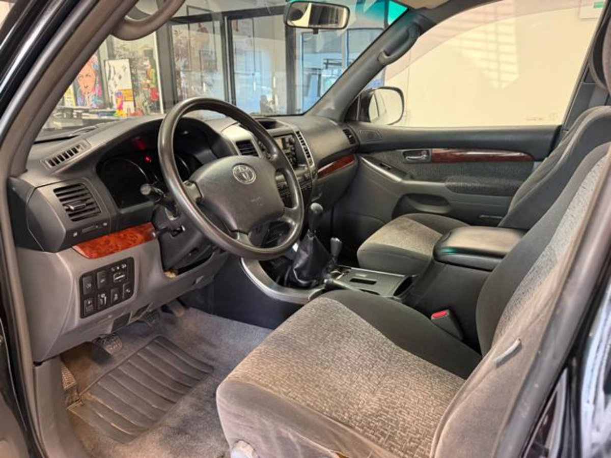 Toyota Land Cruiser D-4D 16V cat 3 porte Sol (7)