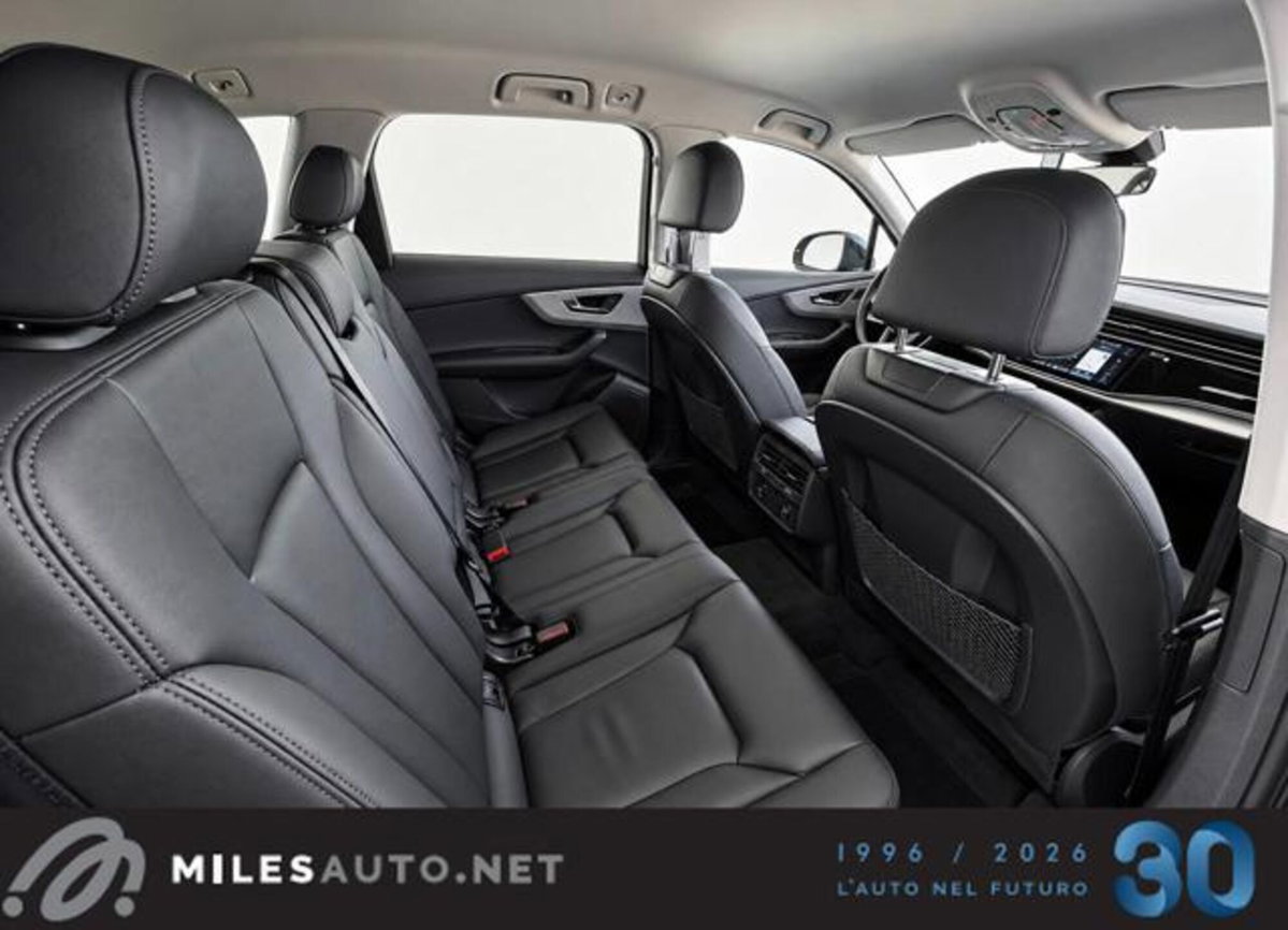 Audi Q7 50 TDI quattro tiptronic (6)