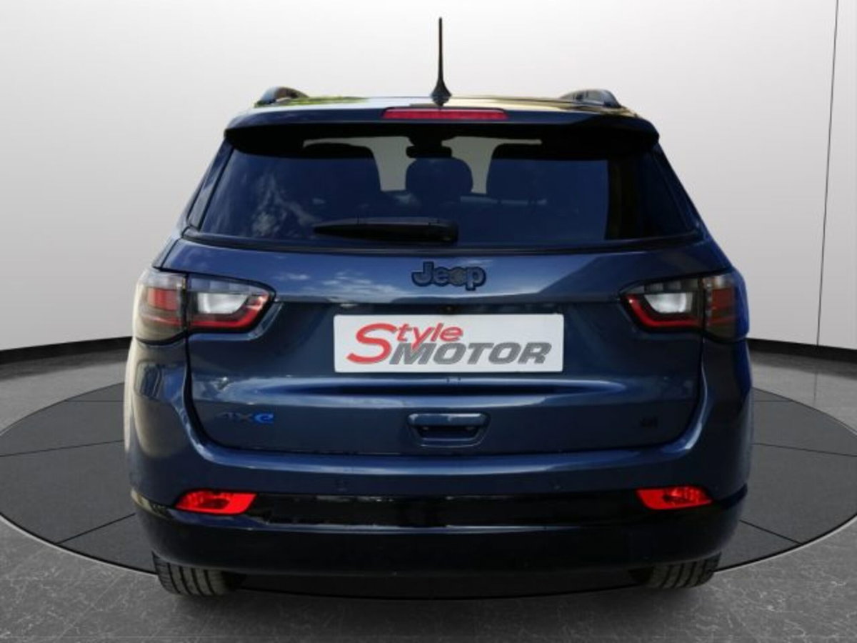 Jeep Compass 1.3 T4 240CV PHEV AT6 4xe S (17)