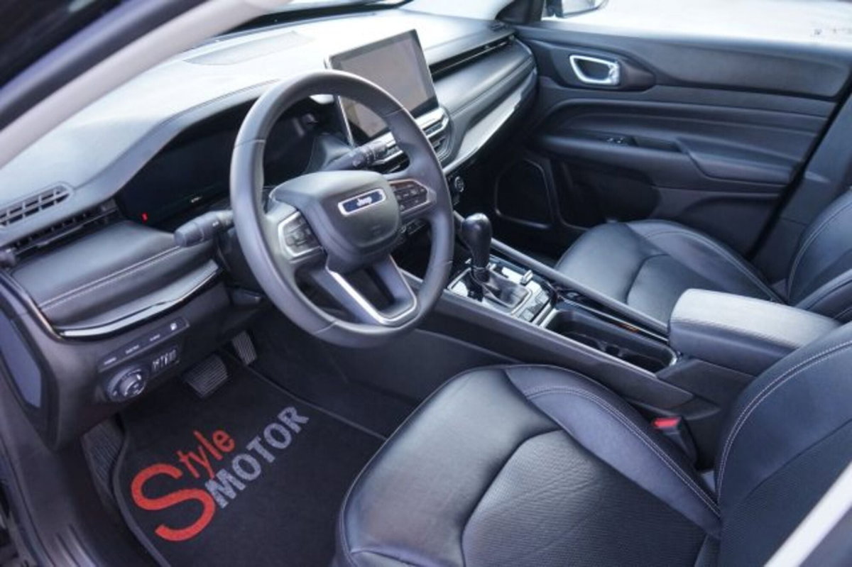 Jeep Compass 1.3 T4 240CV PHEV AT6 4xe S (6)