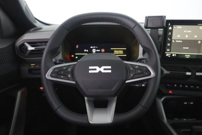 Dacia Bigster 1.8 hybrid Journey 155cv auto (13)