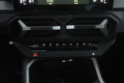 Dacia Bigster 1.8 hybrid Journey 155cv auto (20)