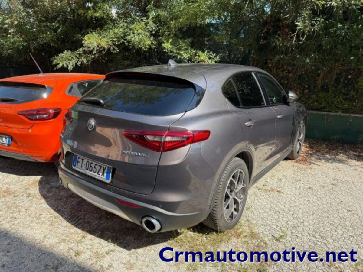 Alfa Romeo Stelvio Stelvio 2.2 Turbodiesel 210 CV AT8 Q4 Executive (3)