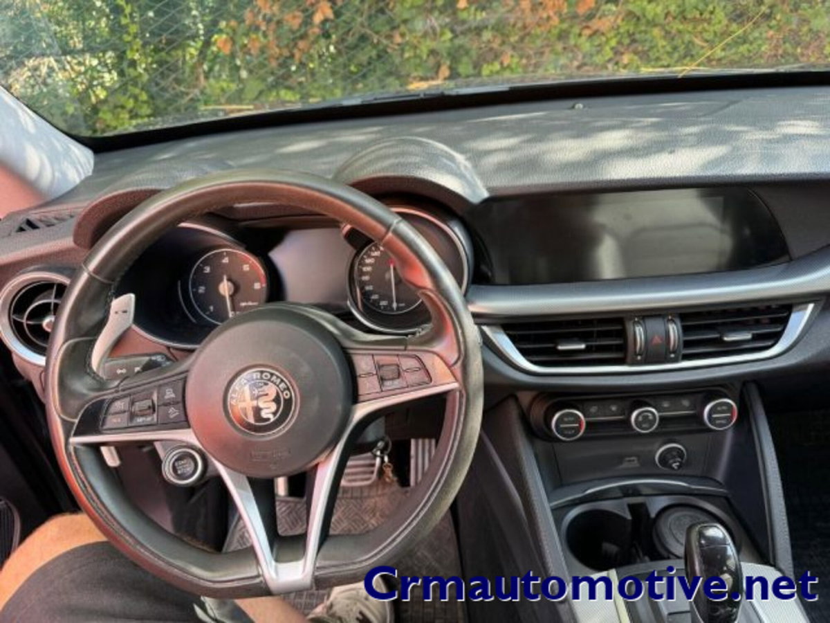 Alfa Romeo Stelvio Stelvio 2.2 Turbodiesel 210 CV AT8 Q4 Executive (6)