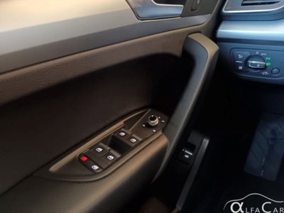 Audi Q5 50 TFSI e quattro S tronic Business Design (17)
