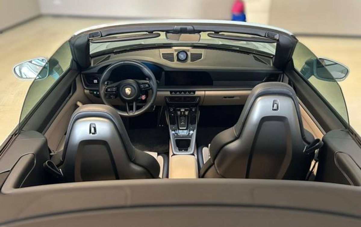 Porsche 911 Cabrio 3.0 Carrera 394cv auto (13)