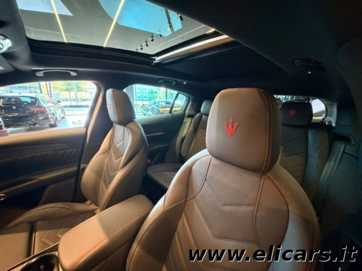 Maserati Grecale 3.0 V6 Trofeo 530cv auto (20)