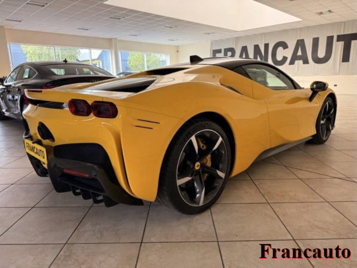 Ferrari SF90 Coupé SF90 Stradale (6)