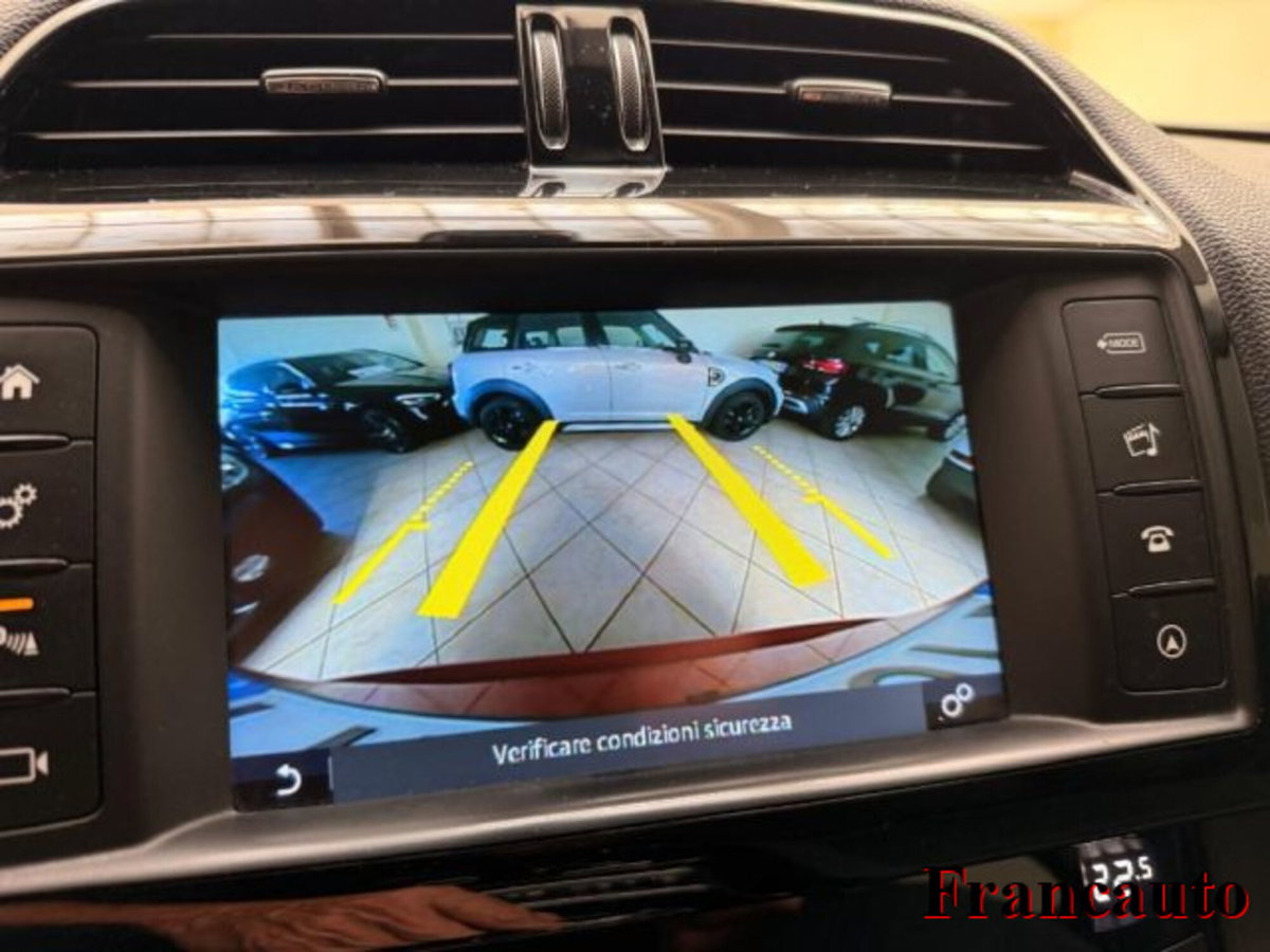 Jaguar F-Pace 2.0 D 180 CV aut. Portfolio (11)