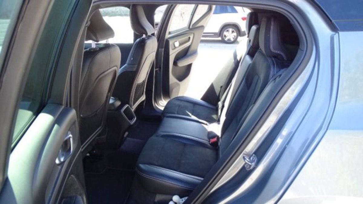 Volvo XC40 D3 (14)