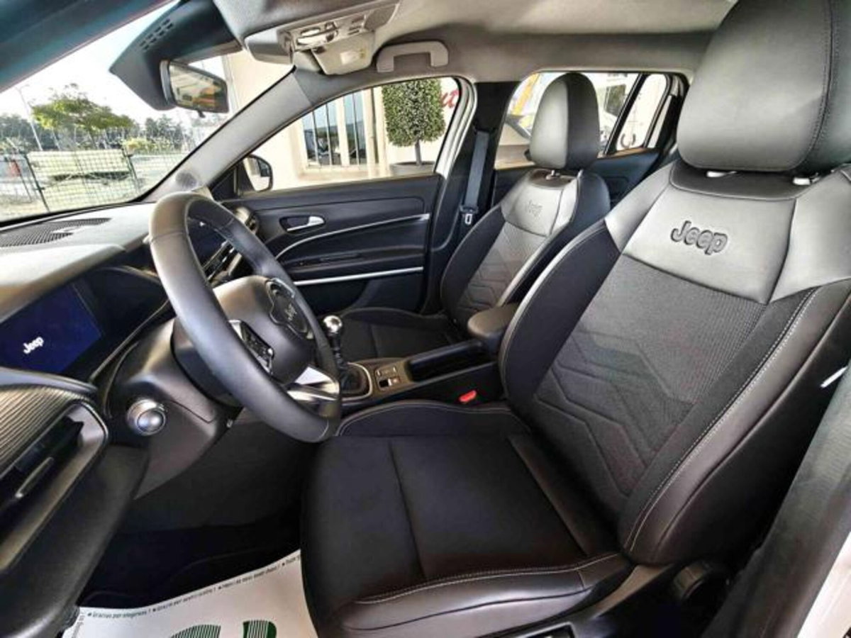 Jeep Avenger 1.2 turbo Altitude fwd 100cv (13)