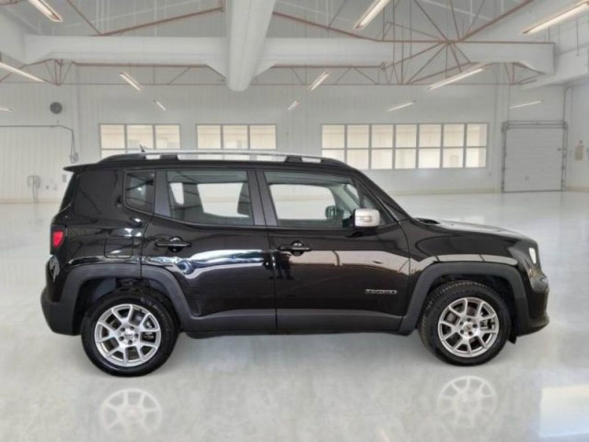 Jeep Renegade 1.5 Turbo T4 MHEV Limited (2)