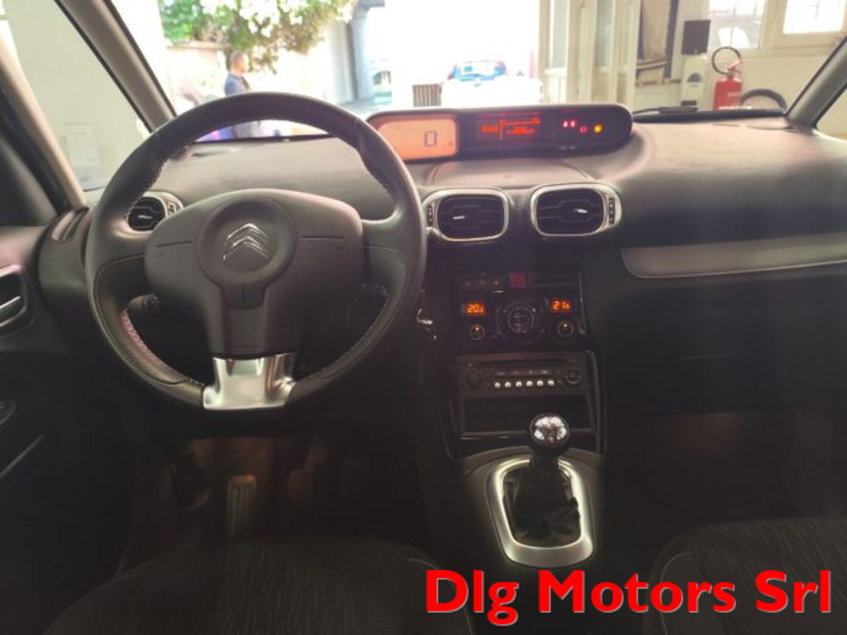 Citroen C3 Picasso 1.4 VTi 95 Exclusive Theatre (18)