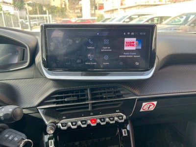 Peugeot 2008 PureTech 100 S&S Allure (9)