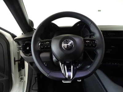 Alfa Romeo Junior elettrica Speciale 156cv (18)