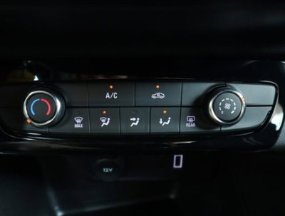 Opel Corsa 1.2 hybrid GS 100cv dct6 (18)