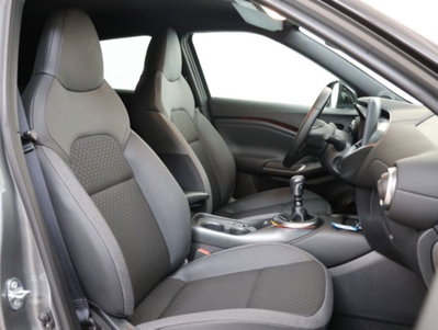 Nissan Juke 1.0 dig-t N-Connecta 114cv (11)