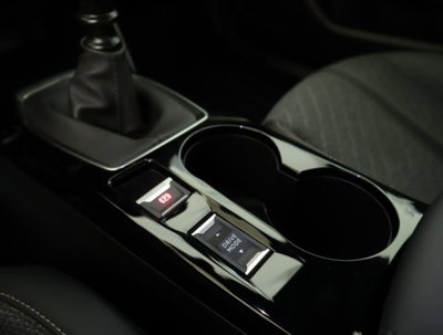 Peugeot 2008 PureTech 100 S&S Allure (18)