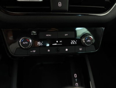 Skoda Kamiq 1.0 tsi Selection 115cv (19)
