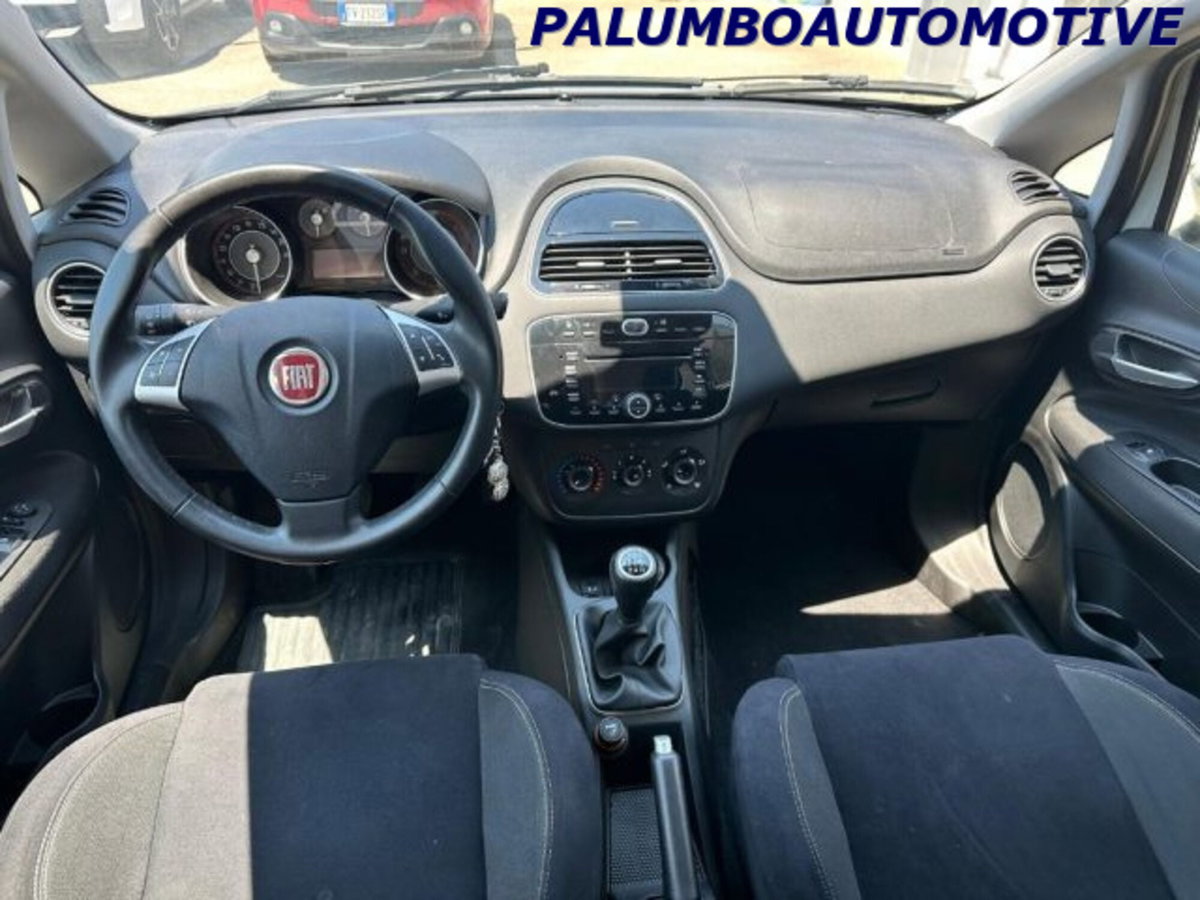 Fiat Punto 1.3 MJT II 75 CV 5 porte Lounge (6)