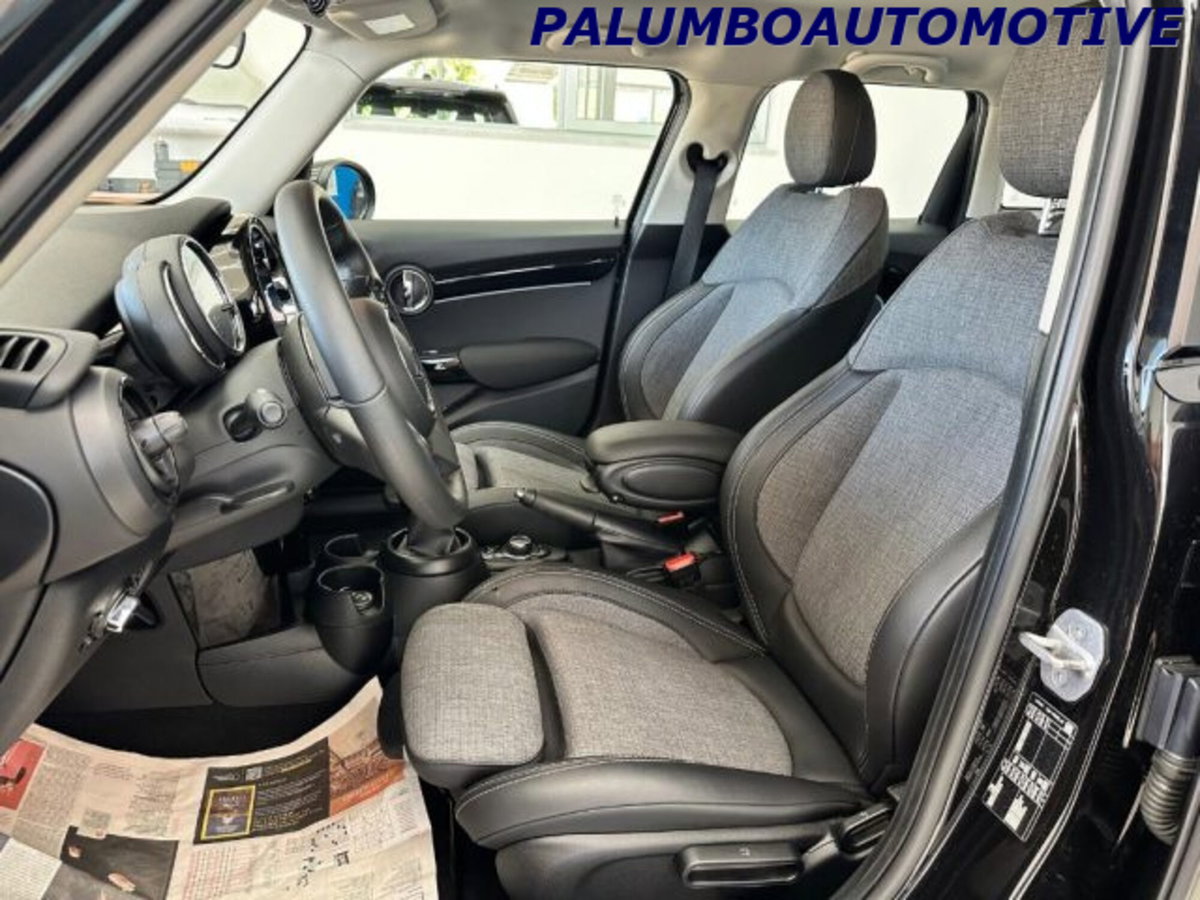 MINI Mini 1.5 Cooper Business 5 porte (7)