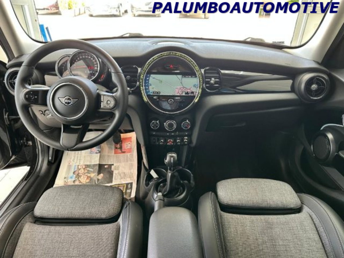 MINI Mini 1.5 Cooper Business 5 porte (8)
