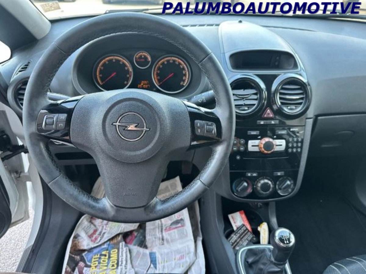 Opel Corsa 1.0 12V 5 porte Edition (8)