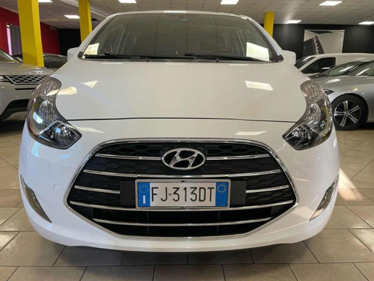Hyundai ix20 1.4 90 CV Classic (2)