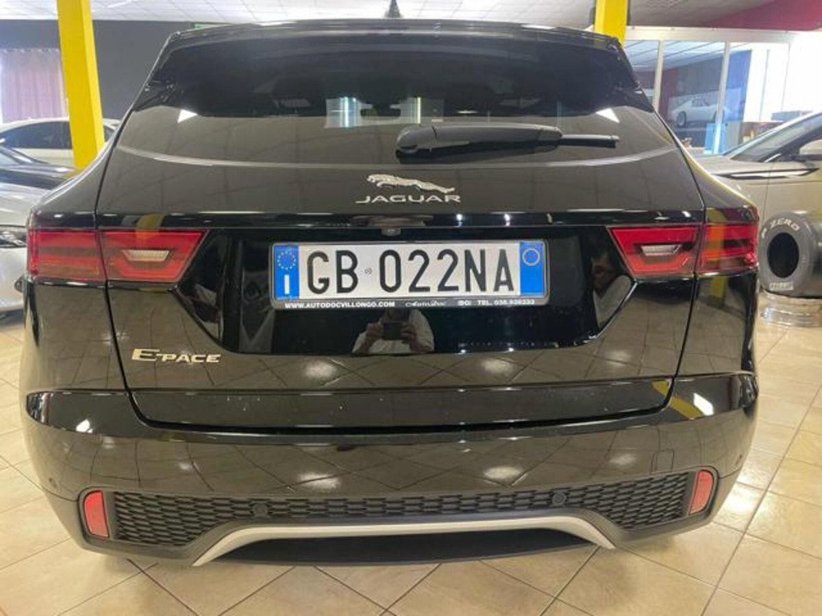 Jaguar E-Pace 2.0D 150 CV AWD aut. (6)