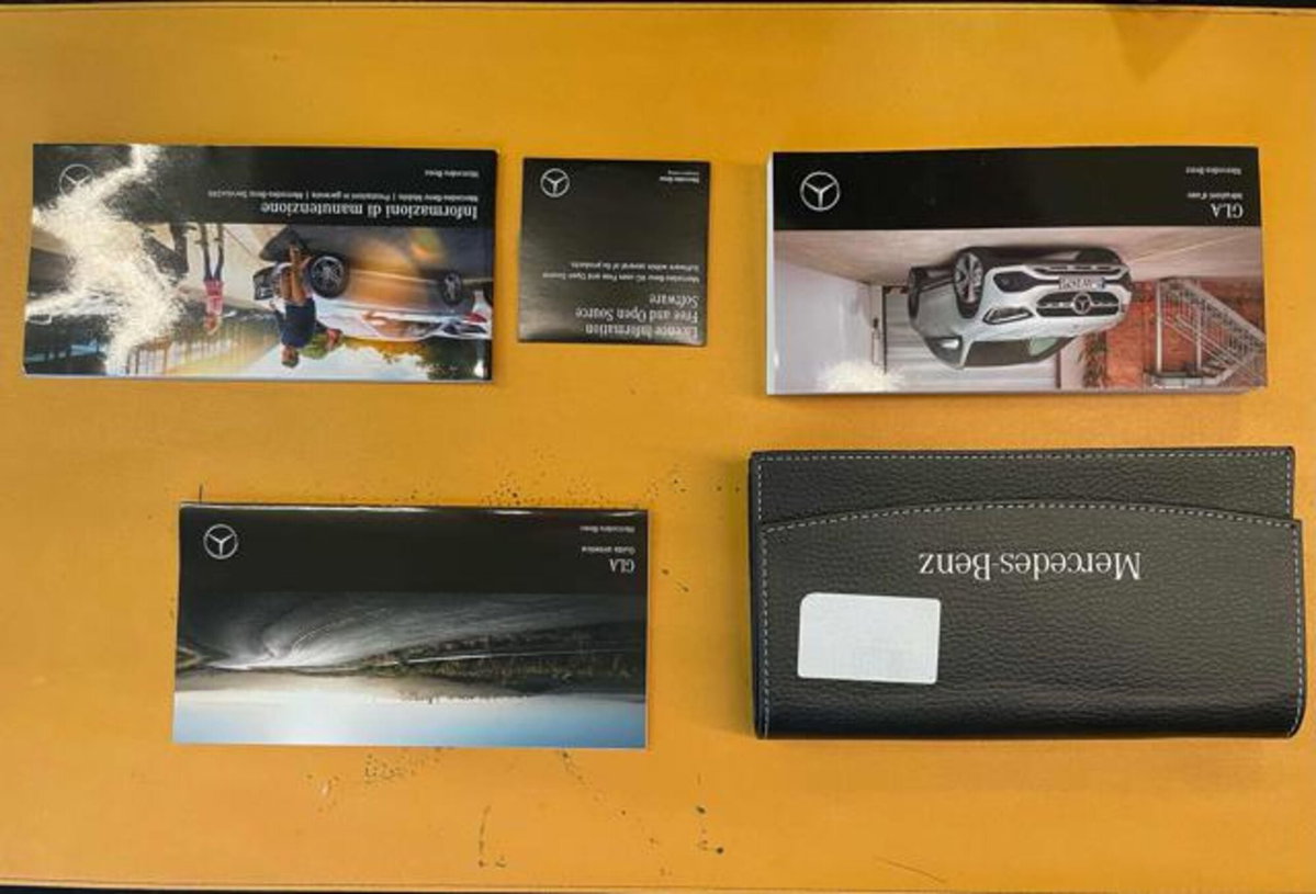 Mercedes-Benz GLA SUV 200 d Automatic Premium (13)