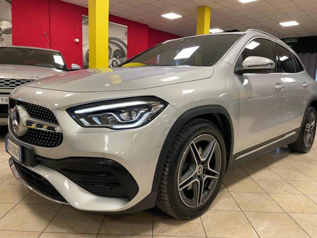Mercedes-Benz GLA SUV 200 d Automatic Premium (3)
