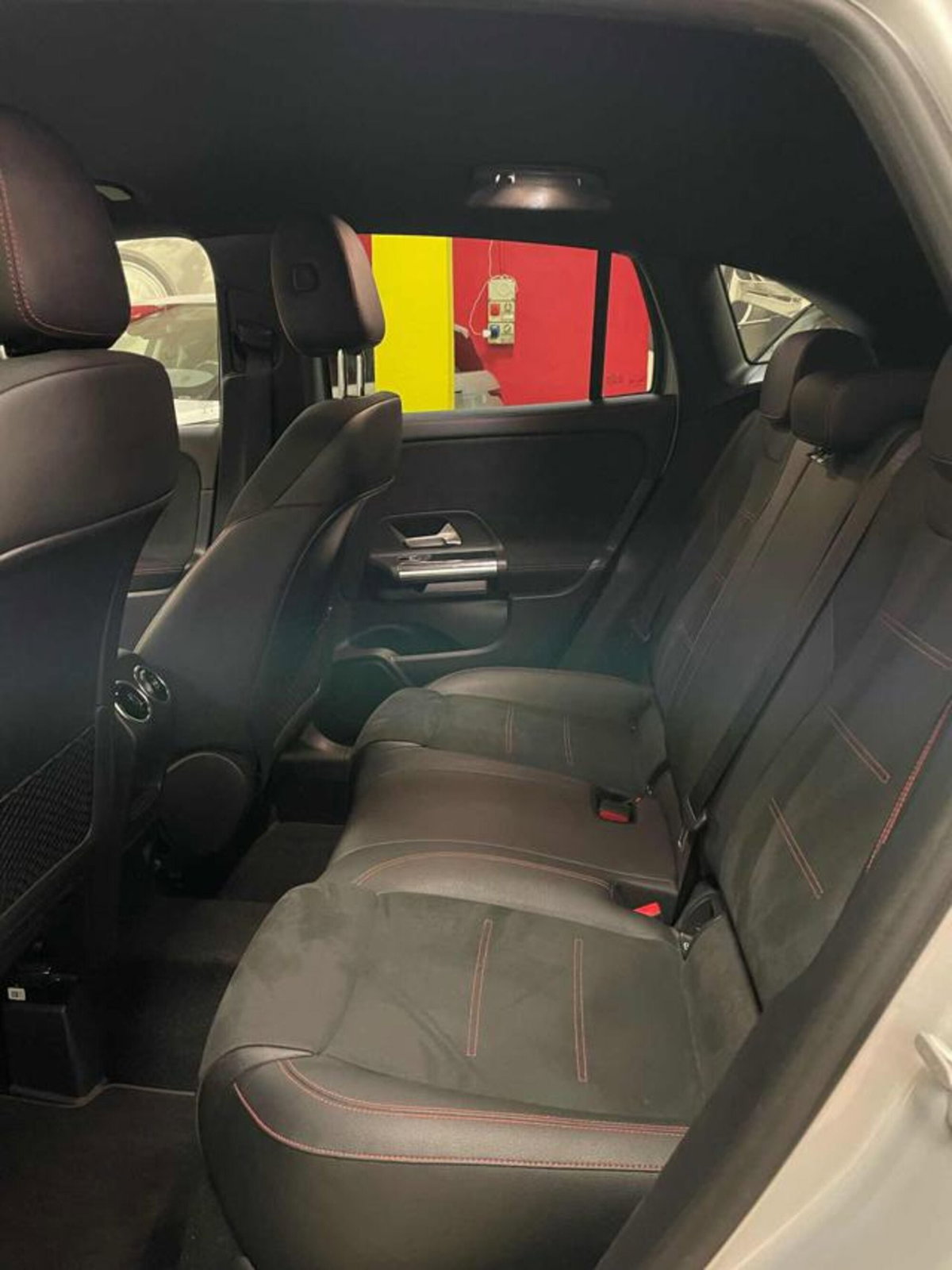 Mercedes-Benz GLA SUV 200 d Automatic Premium (8)