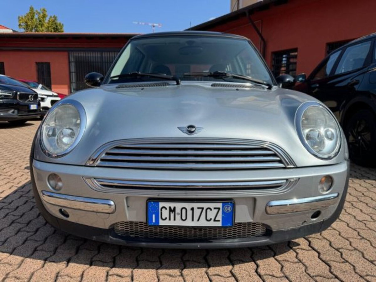 MINI Mini 1.6 16V Cooper (6)