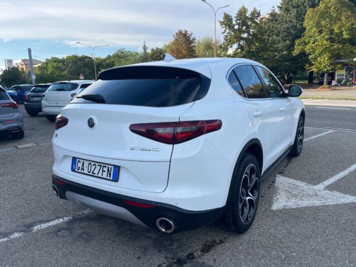 Alfa Romeo Stelvio Stelvio 2.2 Turbodiesel 210 CV AT8 Q4 Veloce (5)