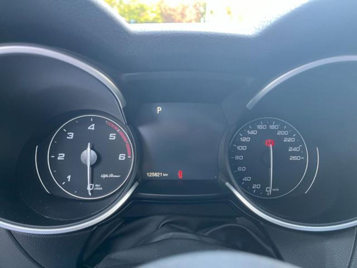 Alfa Romeo Stelvio Stelvio 2.2 Turbodiesel 210 CV AT8 Q4 Veloce (7)