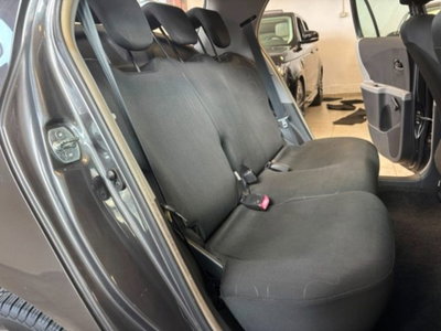Toyota Yaris 1.0 5 porte (15)