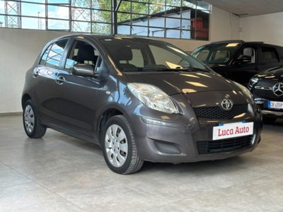Toyota Yaris 1.0 5 porte (3)