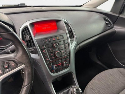 Opel Astra 1.7 CDTI 110CV 5 porte Cosmo (10)