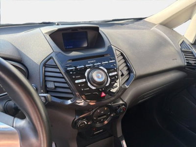 Ford EcoSport 1.5 TDCi 95 CV Titanium S (10)