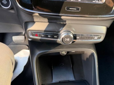 Volvo XC40 T4 Recharge Plug-in Hybrid automatico Core (14)