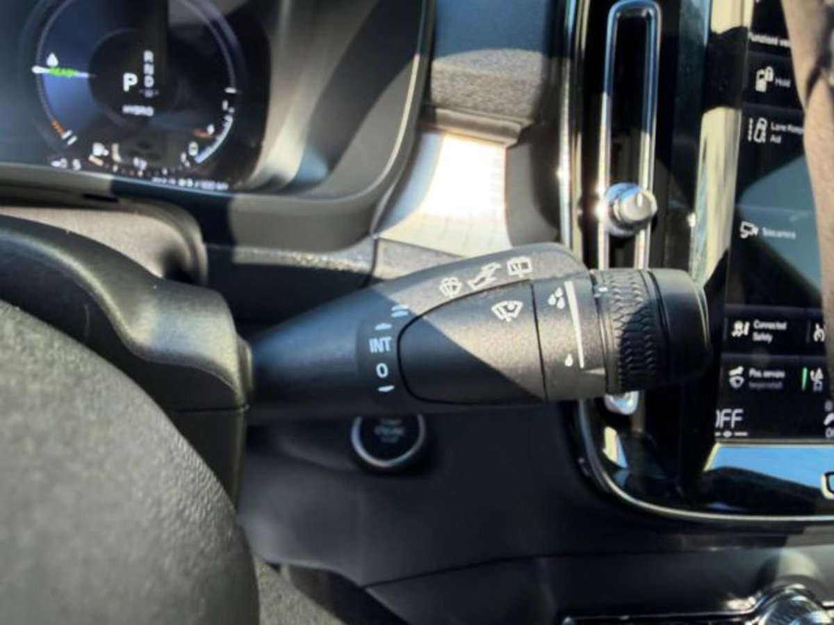 Volvo XC40 T4 Recharge Plug-in Hybrid automatico Core (19)