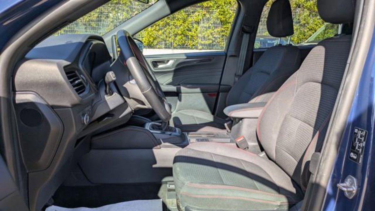Ford Kuga 1.5 EcoBoost 150 CV 2WD ST-Line (10)